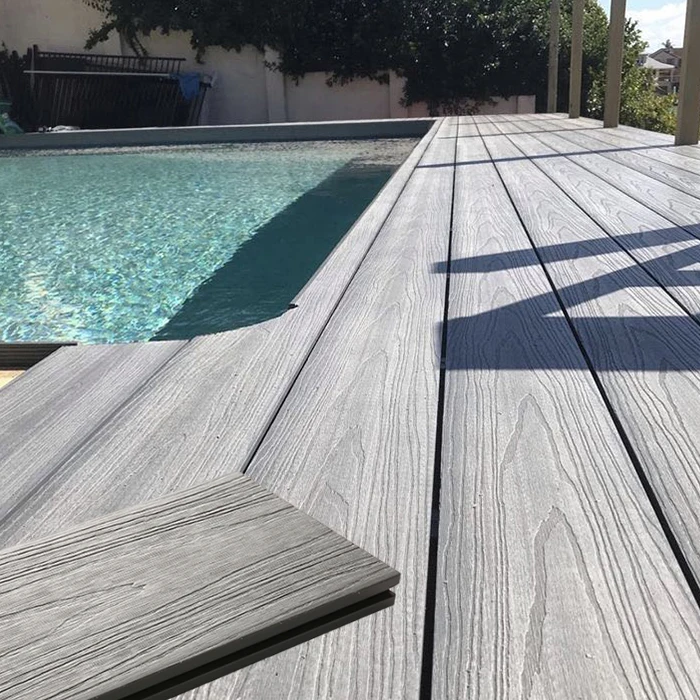UV-Stable Exterior Solid Waterproof Wooden High Strength CE Certified WPC Wood Plastic Composite Decking Of Double Colors