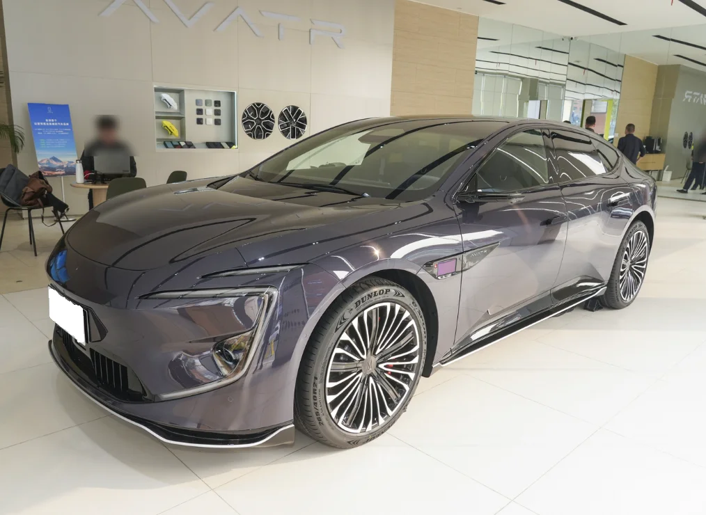 Prepayments Booking Changan Car Avatr Avatar 12 EV Electric Cars SUV 2024 English Version New Energy Vehicle Price In China