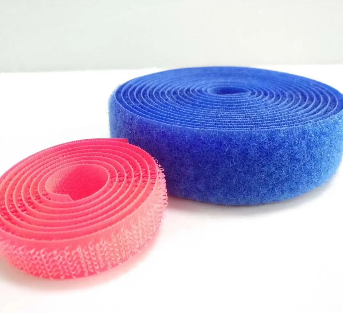 Мягкая ткань на липучке для пришивания крепежной ленты