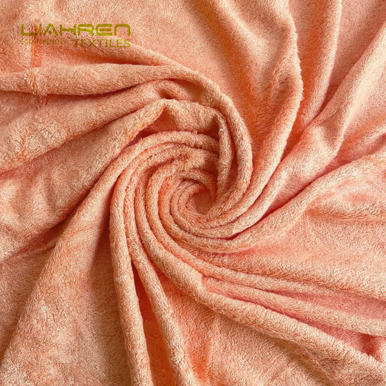 Factory Wholesale 500 GSM Skin Friendly Bamboo Bath Towel Lion Design Bamboo Hooded Towel For Baby