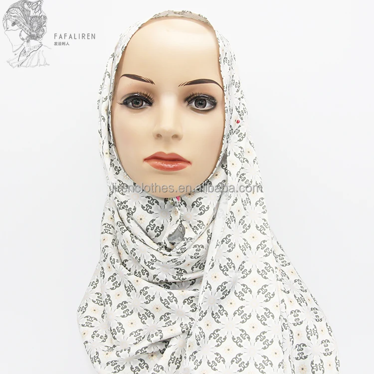 
2021 New foulard Hijab supplier long Scarf for Women Muslim Summer luxury islamic chiffon Printing satin Hijabs sorts of design 