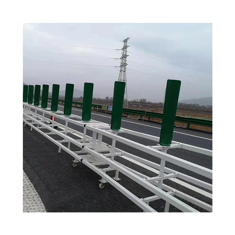 Оборудование для дорожной безопасности металлическое ограждение отражатель дорожный барьер оцинкованная сталь холоднокатаный