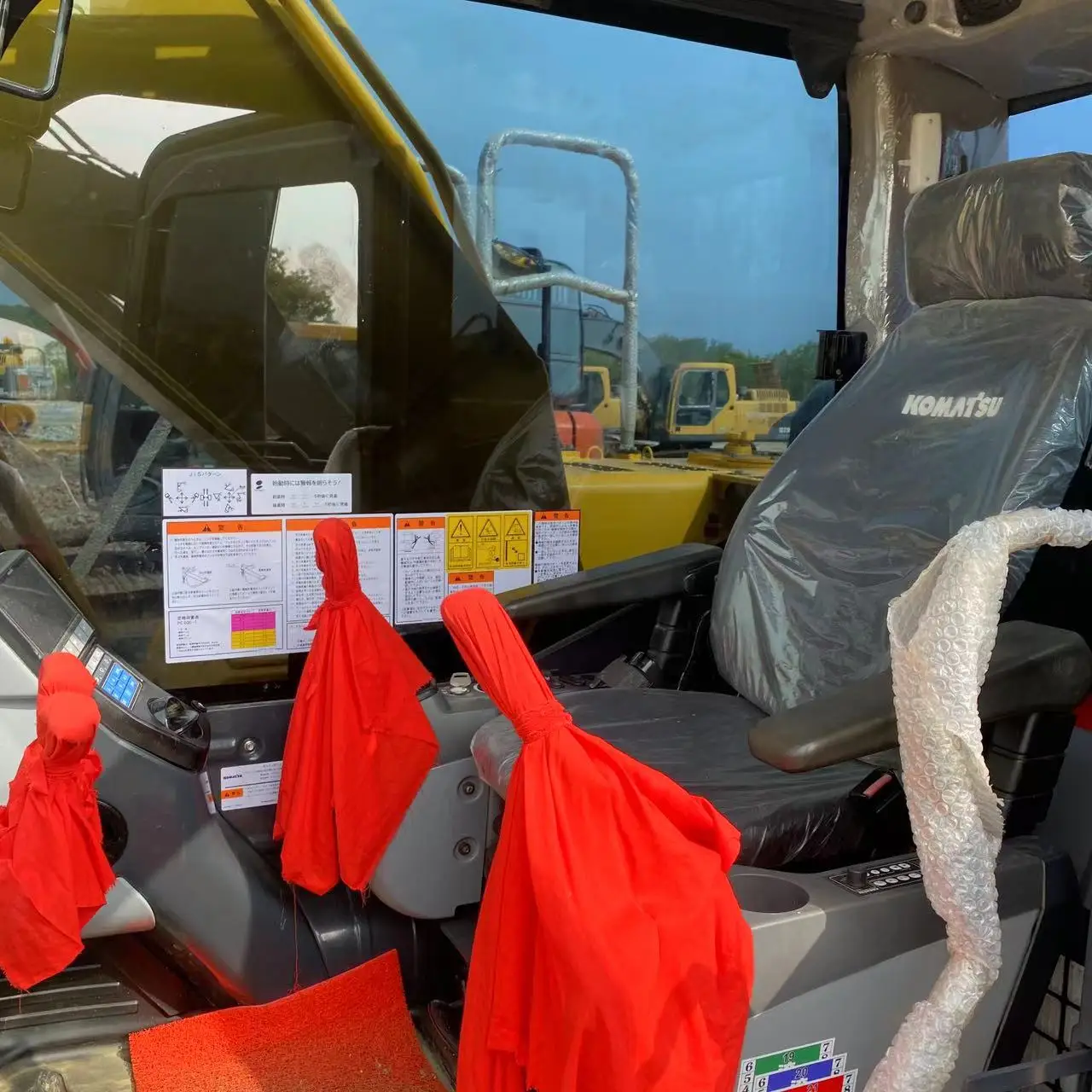 Used PC200-8 KOMATSU 20 ton crawler excavator komatsu pc 200-8 used komatsu pc 200 excavator for sale