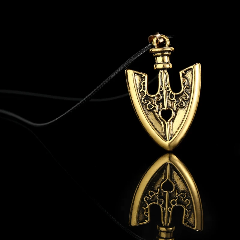 Europe and the United States hot gold stereo iron mountain pendant necklace boy black leather rope choker simple sweet cool wind