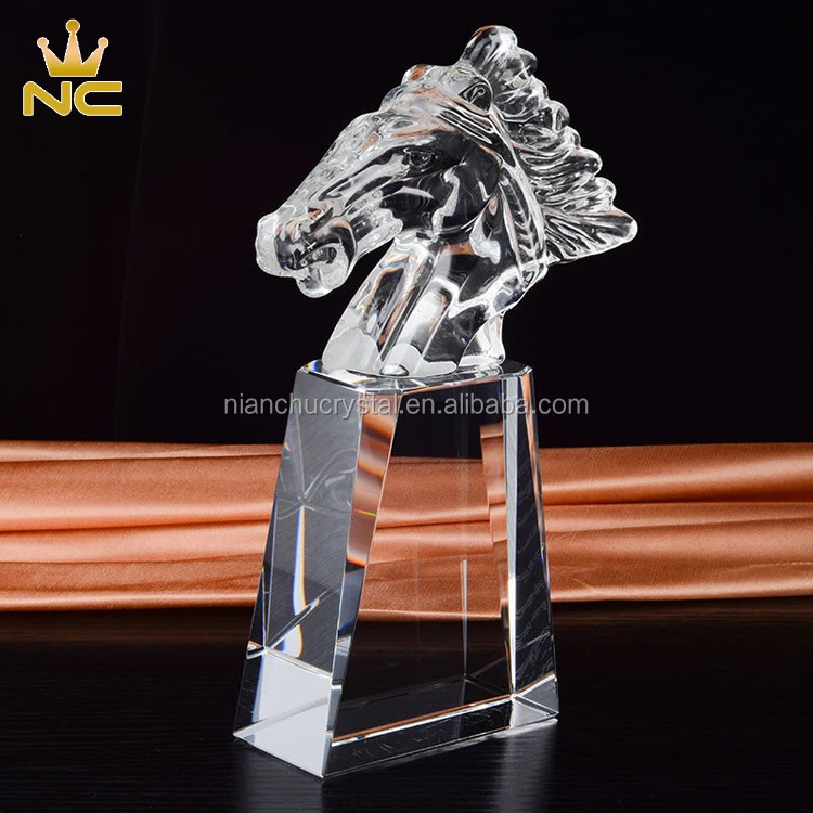 
High Quality Crystal Horse Head Award For Team Spirit Trophy Figurines 