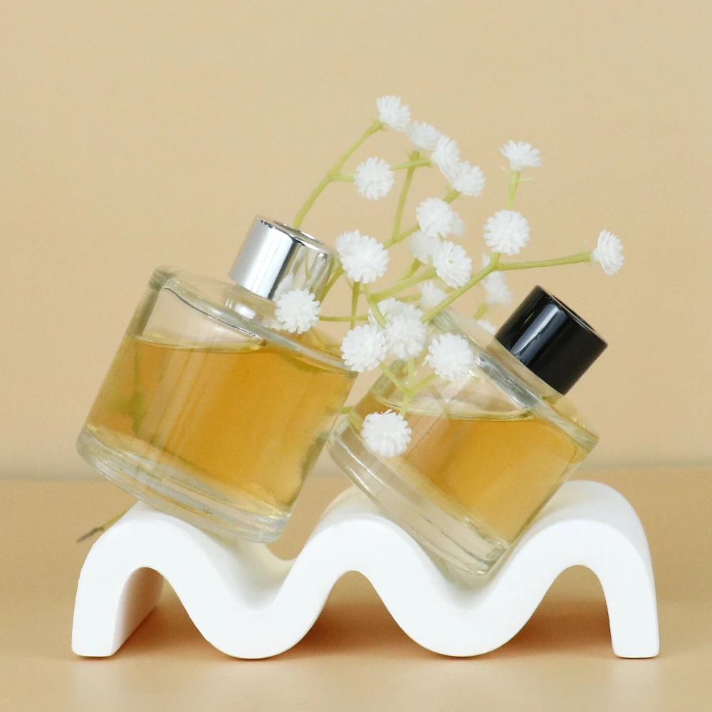 Wholesale Aroma Perfume Reed Diffuser Aromatherapy Bottles 30ml 50ml 100ml Empty Glass Reed Diffuser Bottle
