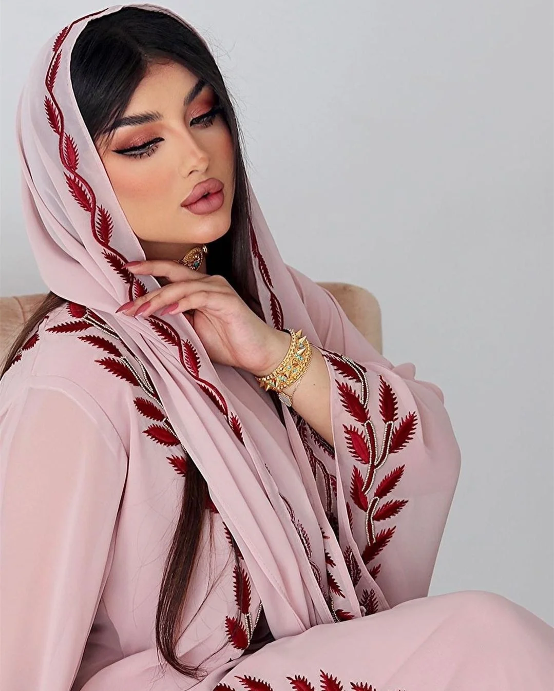 Factory Price Embroidery Muslim Dress With Scarf Long Abaya Robes Moroccan Caftan Ethnic Clothing Modest Evening Islamic Dress