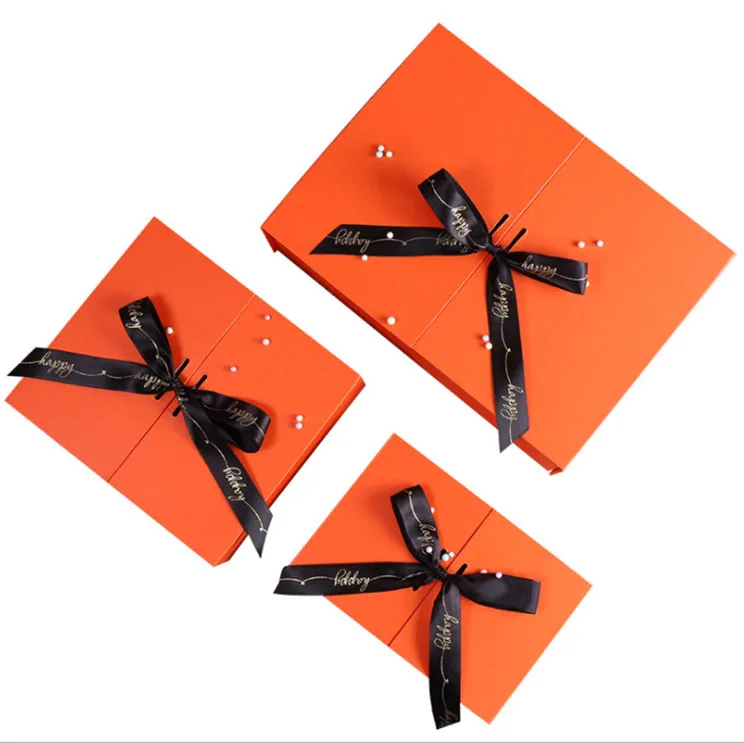 Customized Christmas Gift Packaging Box Perfume Gift Box Cosmetic Cardboard Packaging