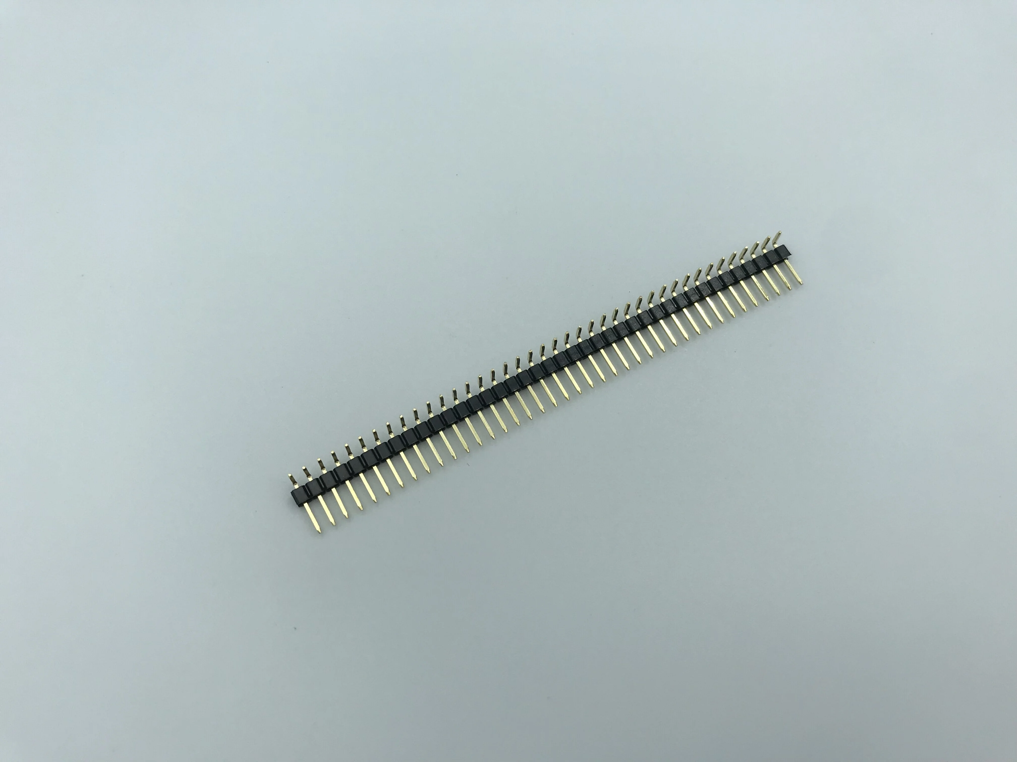 double row 2.54mm spacing 90 degree pin header 2*40 pin type