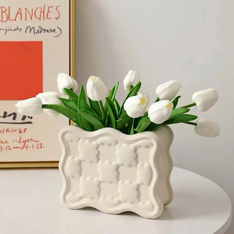 MU New vase Custom Wholesale Table Ornament Ceramic Handbag Bag Shape Flower Tulips Vase popular