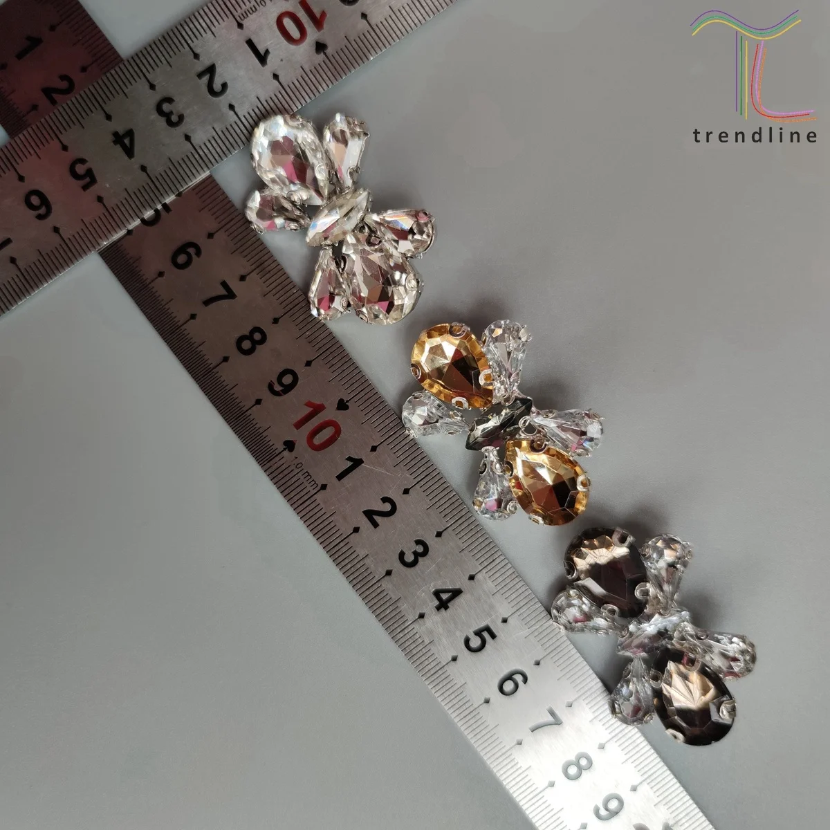 custom concave convex engraved logo sparkling rhinestone animal butterfly brooch