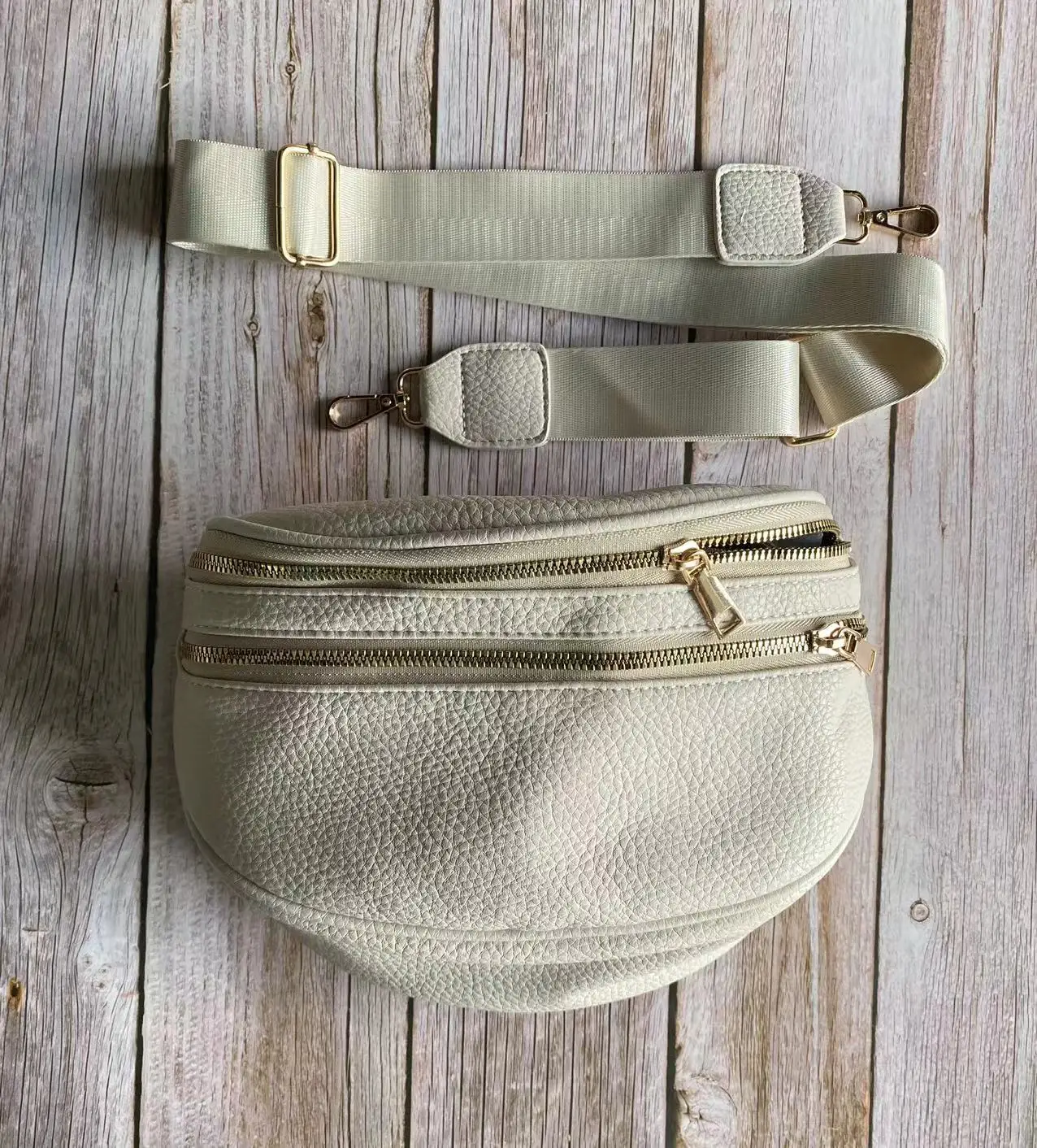 Factory Wholesale Fanny Pack PU Leather Savvy Bum Bag Travel Shoulder Purse Belt Waist Sling bag