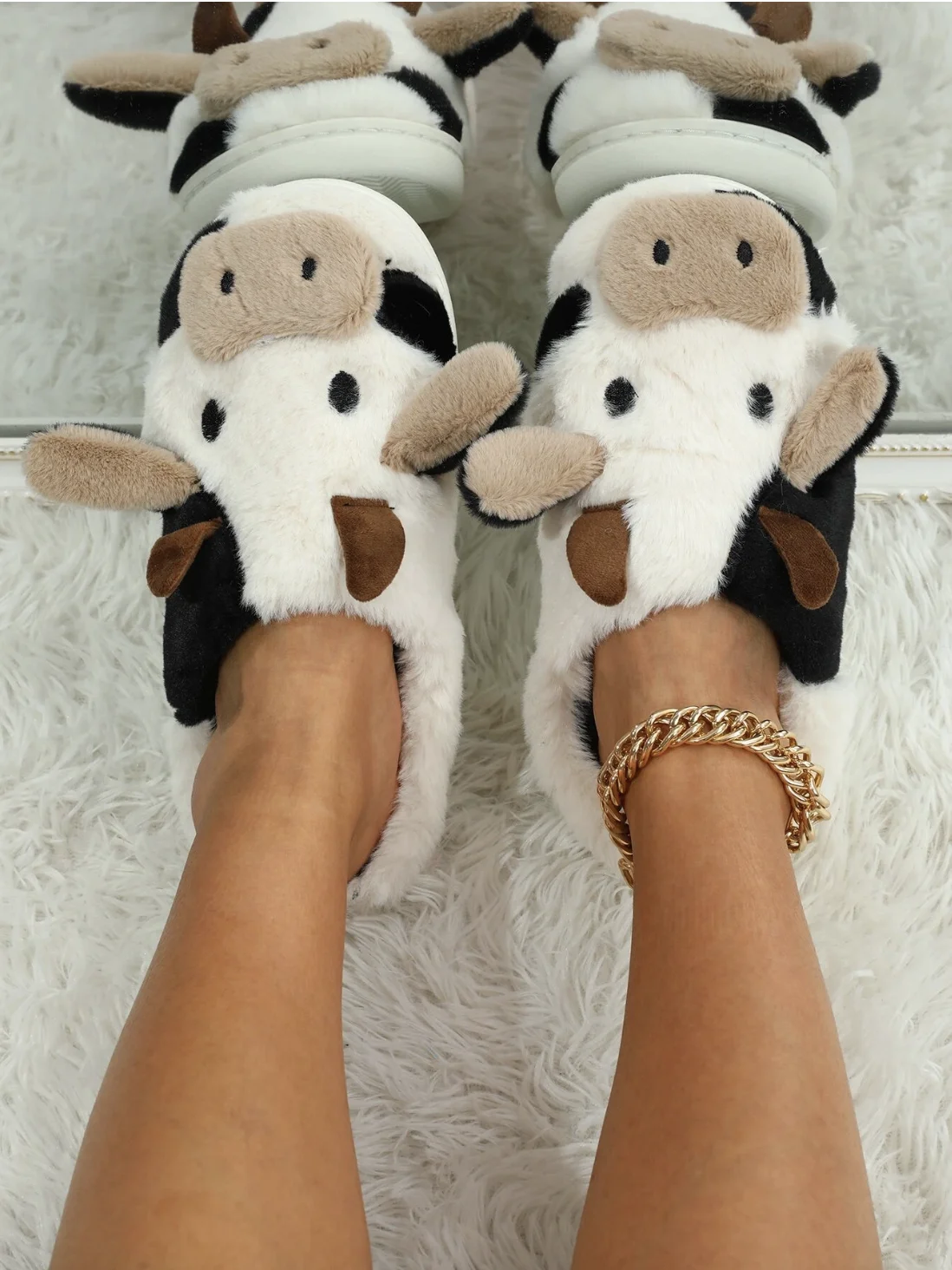 2023 New Cute Printed Cow Fur Slippers Girl Kawaii Fluffy Winter Warm Home Slippers Female Cartoon Animal Style Furry Slippers