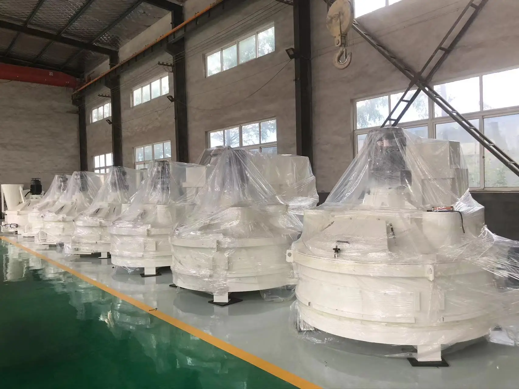 Factory Manufacture DMP330 Easy Maintenance Mobile Vertical 0.33 Cubic Meter Concrete Mixer Price Planet Mixer For Sale