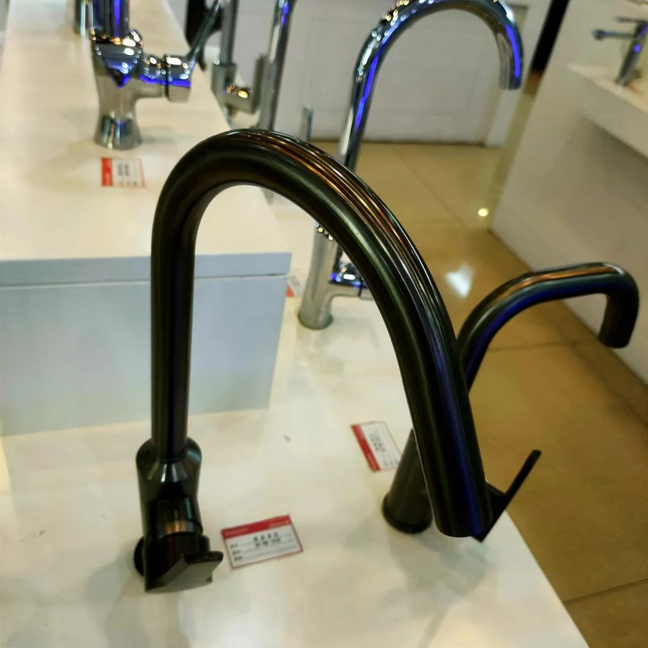 Economical Factory Bathroom Kitchen Taps and Brass Faucet Single Handle Single Hole Sense Faucets