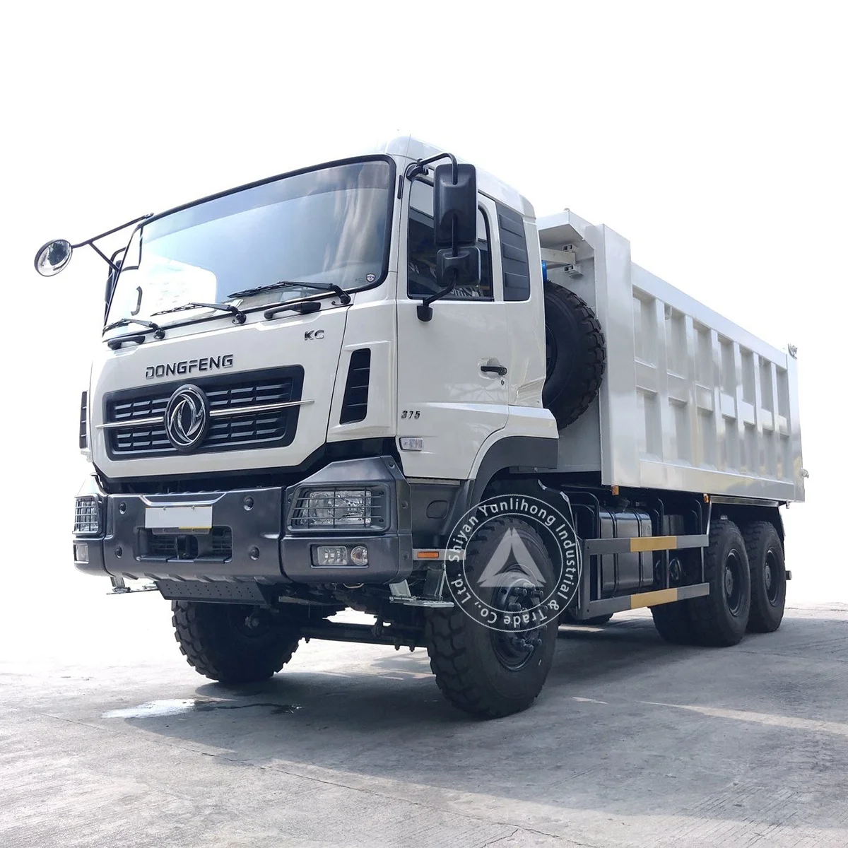 10 wheel Dongfeng 30 ton heavy duty iron ore dump truck for sale