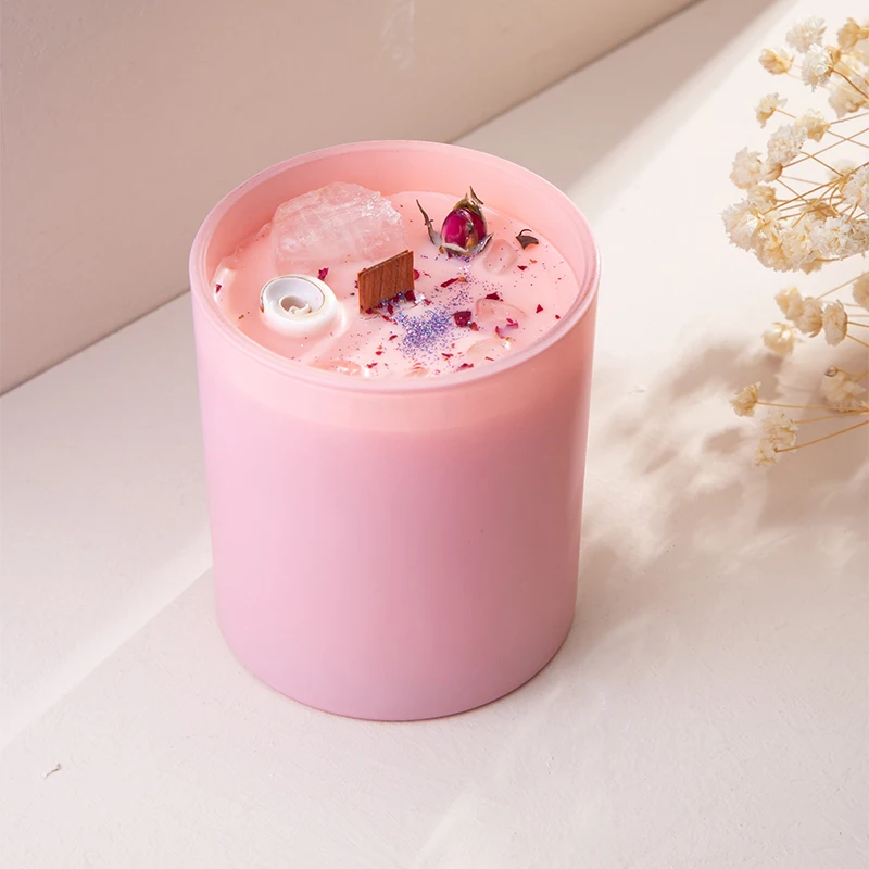 AIKUN Luxury Custom Made Crystal Stone Soy Wax Scented Candle Sweet Cherry Jam Pink Scented Candles in Bulk No Label