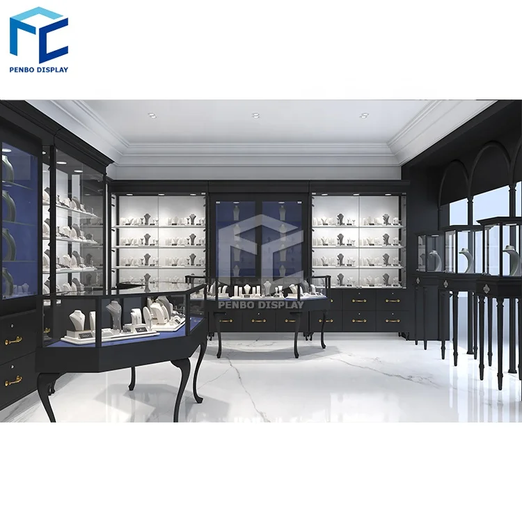 Ювелирная витрина с жемчугом