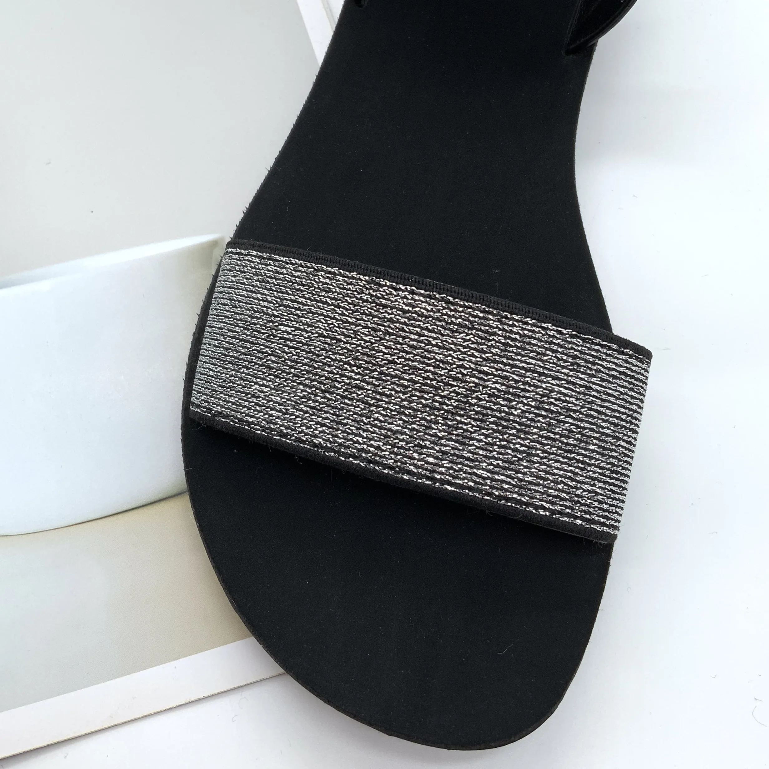 Wholesale Summer Women Sandals Fashion Slippers Rhinestone Buckle Strap Soft Insole Elastic Flat Sandal Shoes