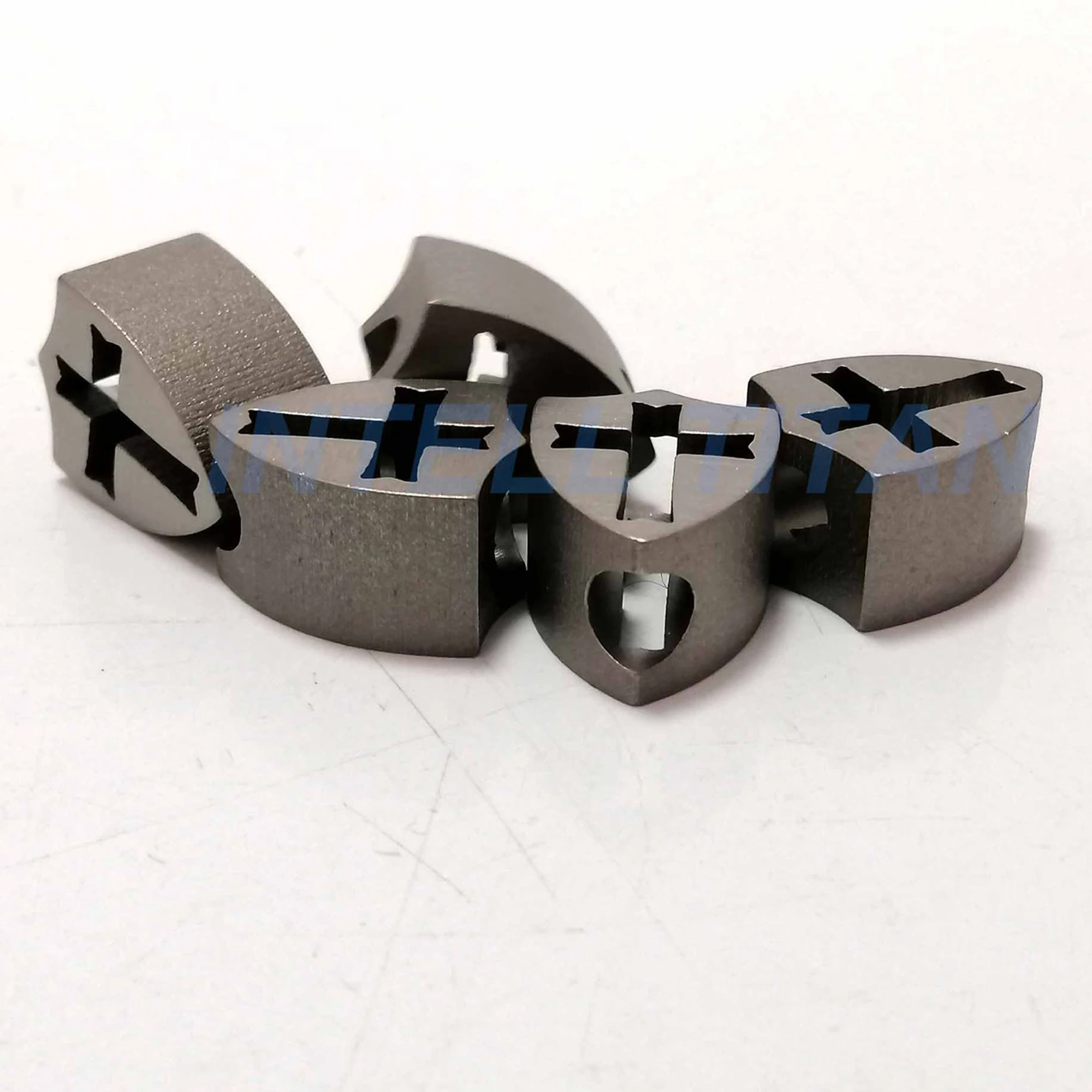 BST-TI Titanium Alloy CNC Knife Pendant DIY Survival Cross Shield Parachute Pendant Design Machining Services Product