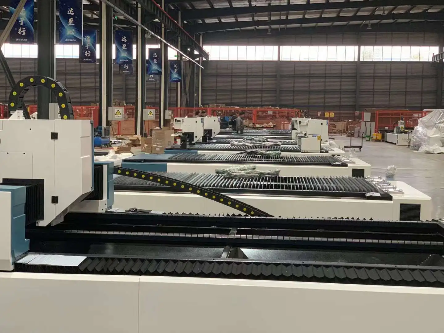 32 years History SUDA SD Series  F3000 China CYPCUT Control System Fiber Laser Cutter