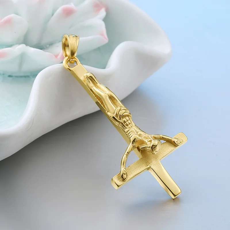 DAICY new fashion men 18k gold stainless steel inverted jesus cross pendant