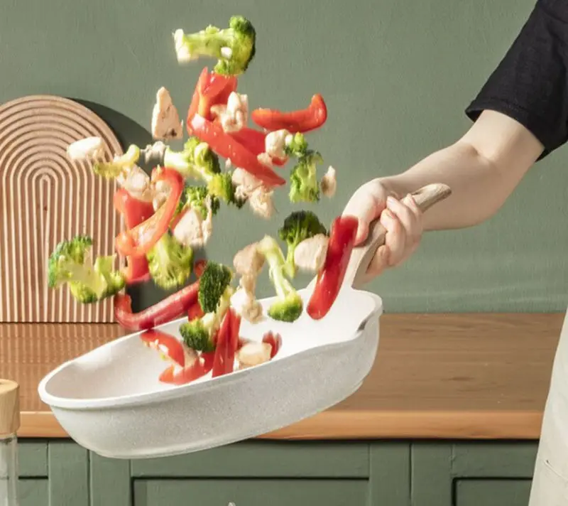 Customized 20cm /24cm /28cm Forged Aluminum Fry Pan No Stick Frying Pan For Cooking