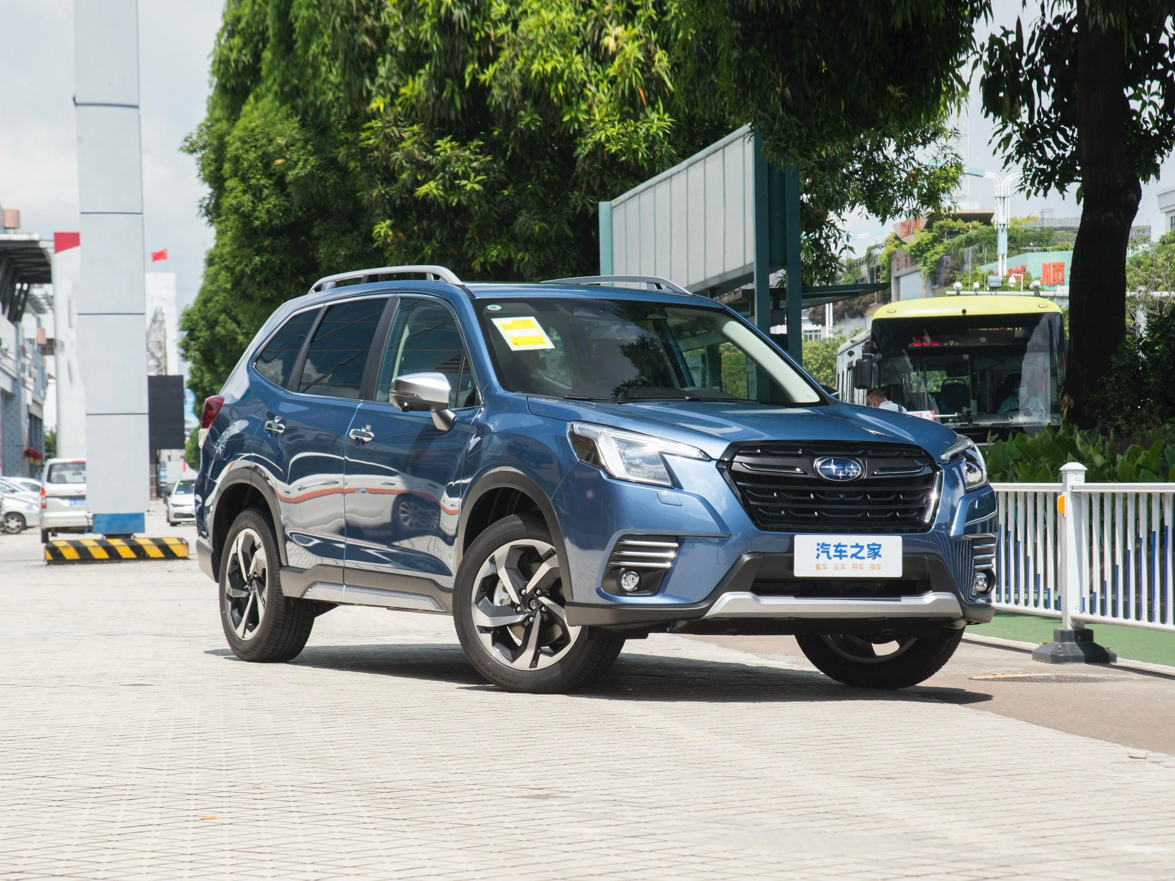 2024 Subaru FORESTER Deluxe Edition 5-дверный внедорожник 5-местный газовый/бензиновый 2.0i кожаные сиденья задняя камера левое Рулевое управление