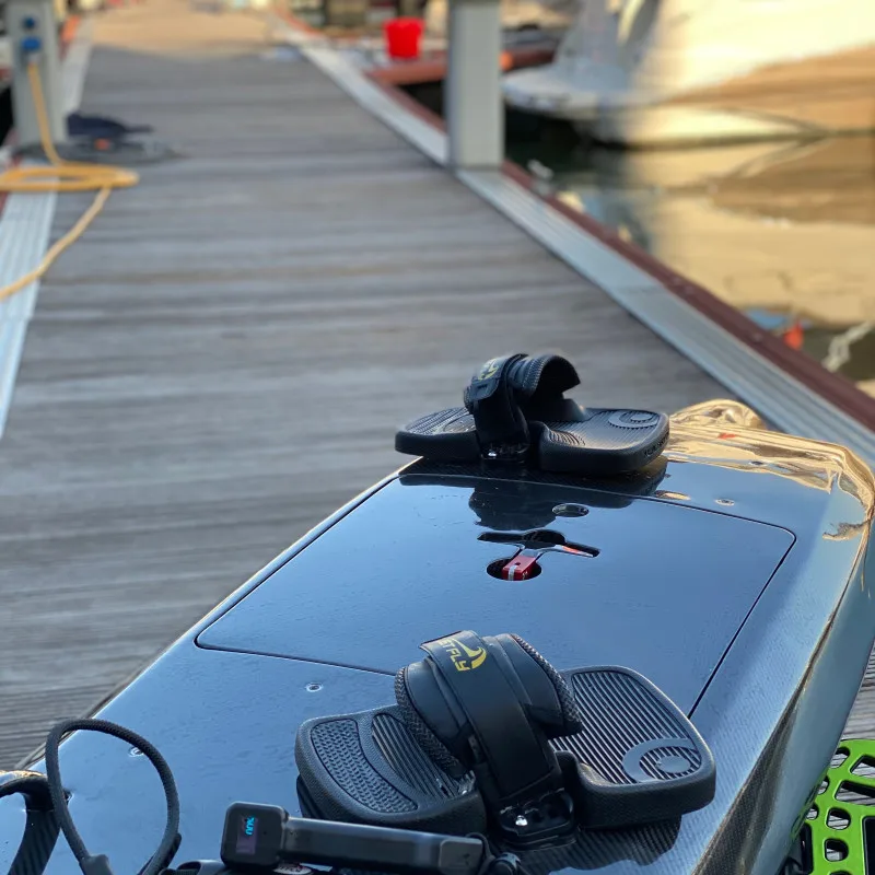 
Water Jet Surfing China Manufacturer Water Sport Electic Jet Surf Controller Powered Electric Motorized Surfboard Jet Surf 