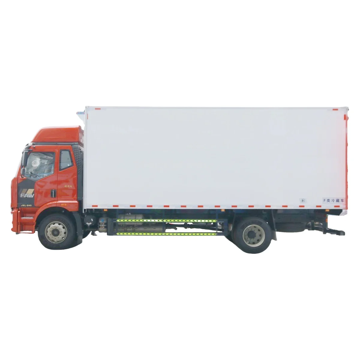 9.5 meter 57 CBM Insulated deep freezers cold delivery refrigerator truck heavy duty chiller lorry box van refrigerated trucks