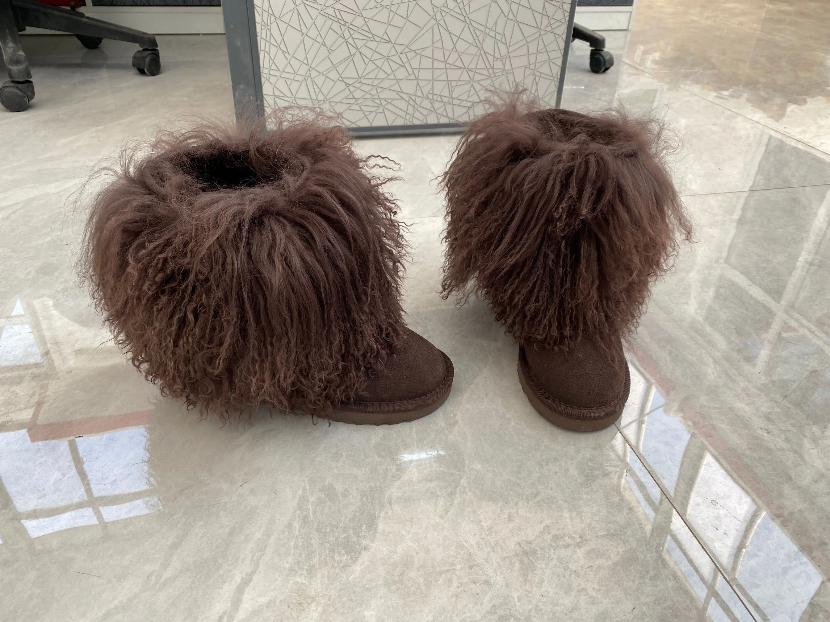 
2021 New Best seller fashion winter warm sheepskin fur boot shoes black color Real Mongolian Curly Lamb snow boots for women 