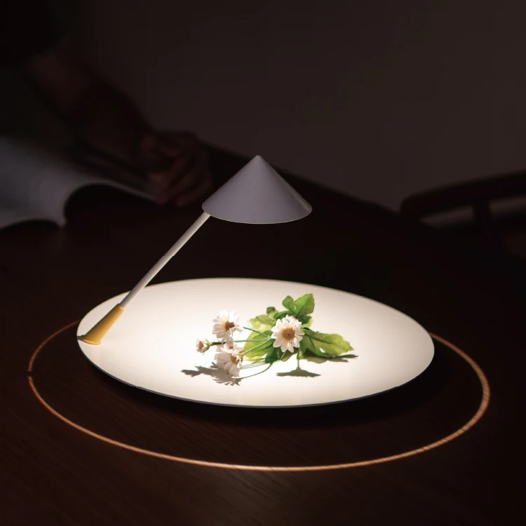 Popular Deco Halo Wireless Rechargeable Mood Lamp LED Dimmable Control Disk Table Lamp for Hallway Table Display