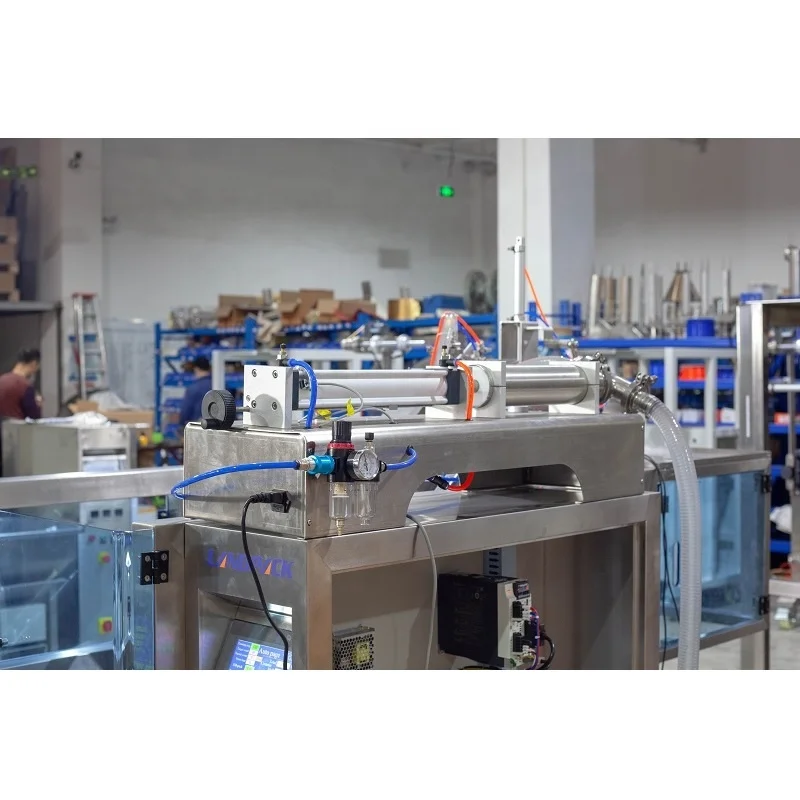 Landpack Full Automatic Live Fish Inclined Vertical Packaging Packing Machine With Airless Bag Type Pillow bag
