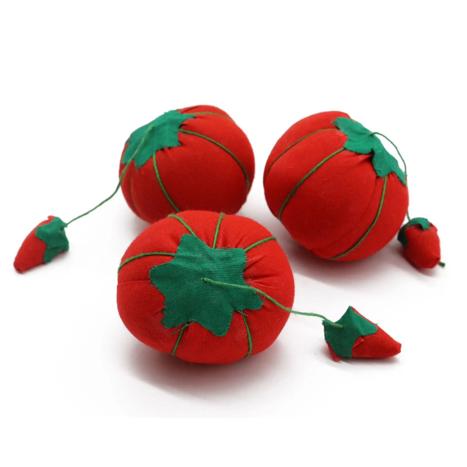 Strawberry needle inserting ball  pad Cross stitch needlemaker  inserting embroidery needle storing bead needle