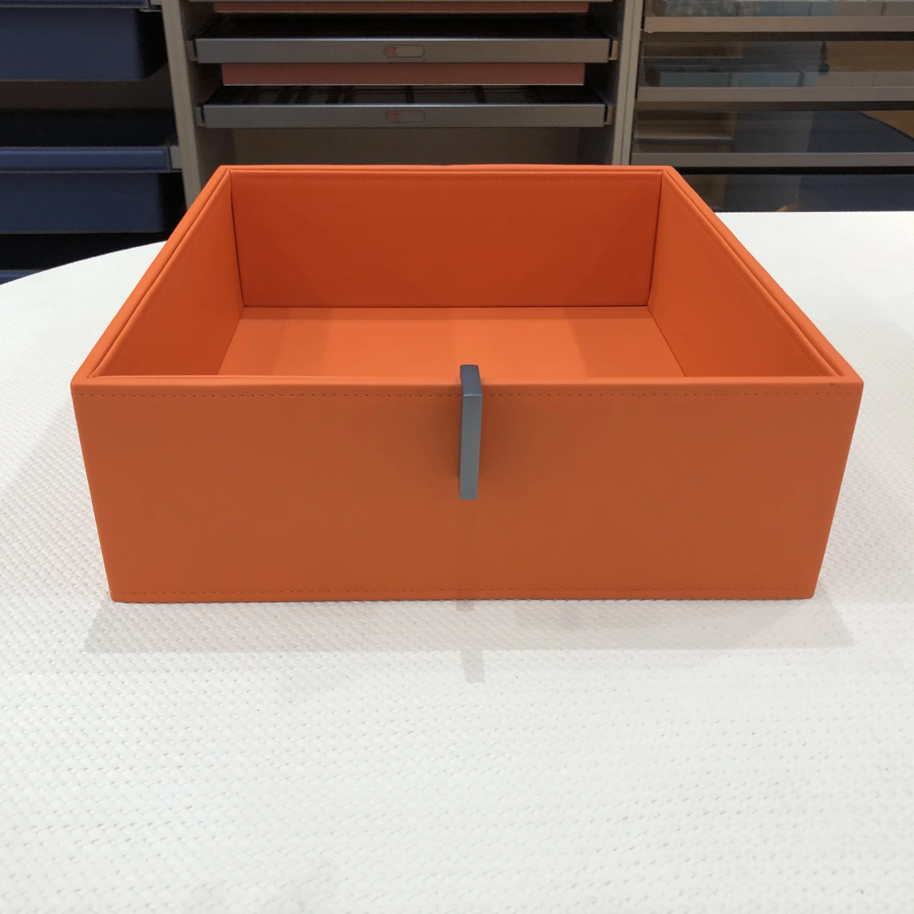 CHENHF Direct Supplier Luxury Automatic Watch Winder Touch Screen Smart Remote Control with Fingerprint Unlock Watch Box