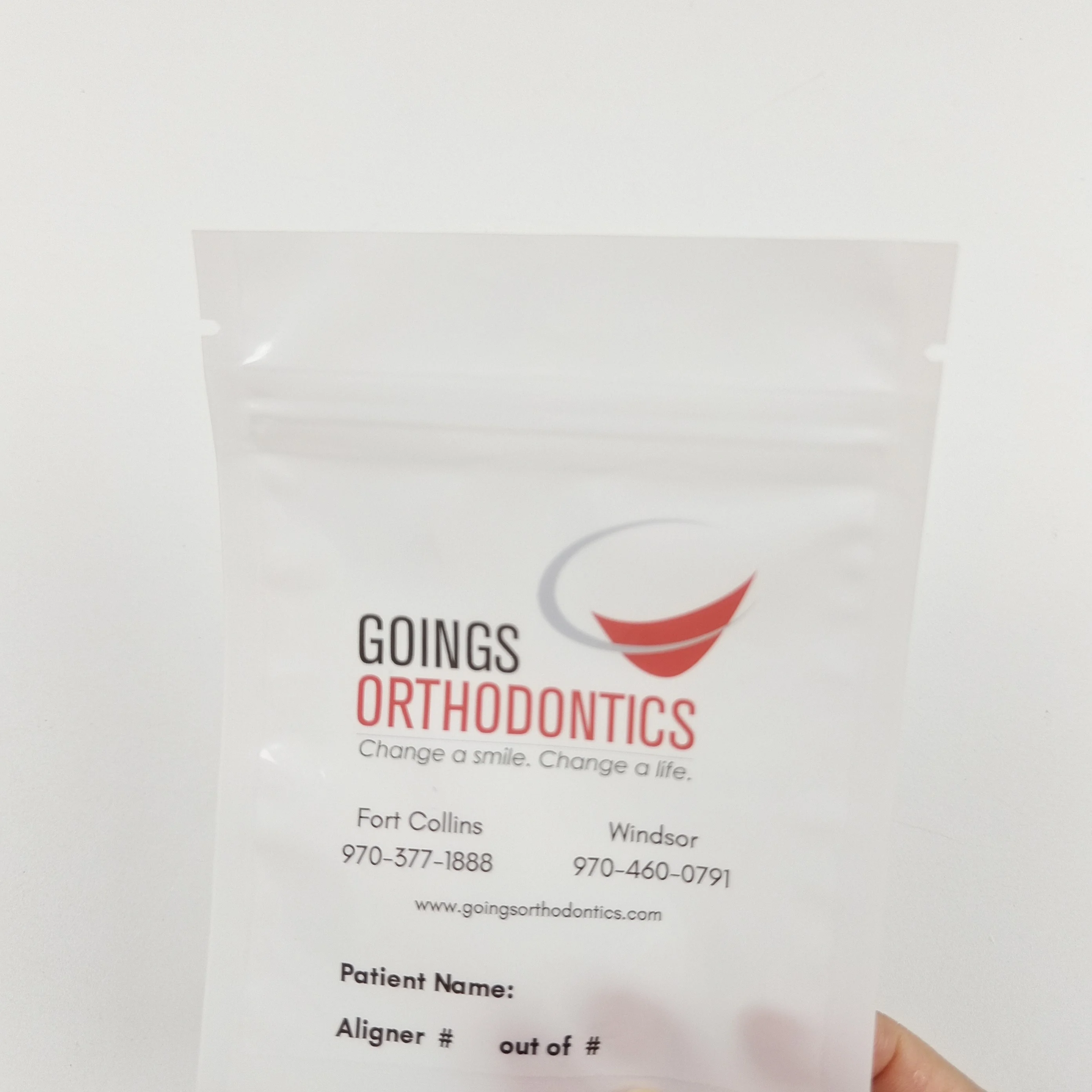 Custom Printing Aligners Bag Clear Dental Packing Zip Lock Heat Sealing Bag Shiny Teeth Whitening Clean Mylar Bags For Aligners