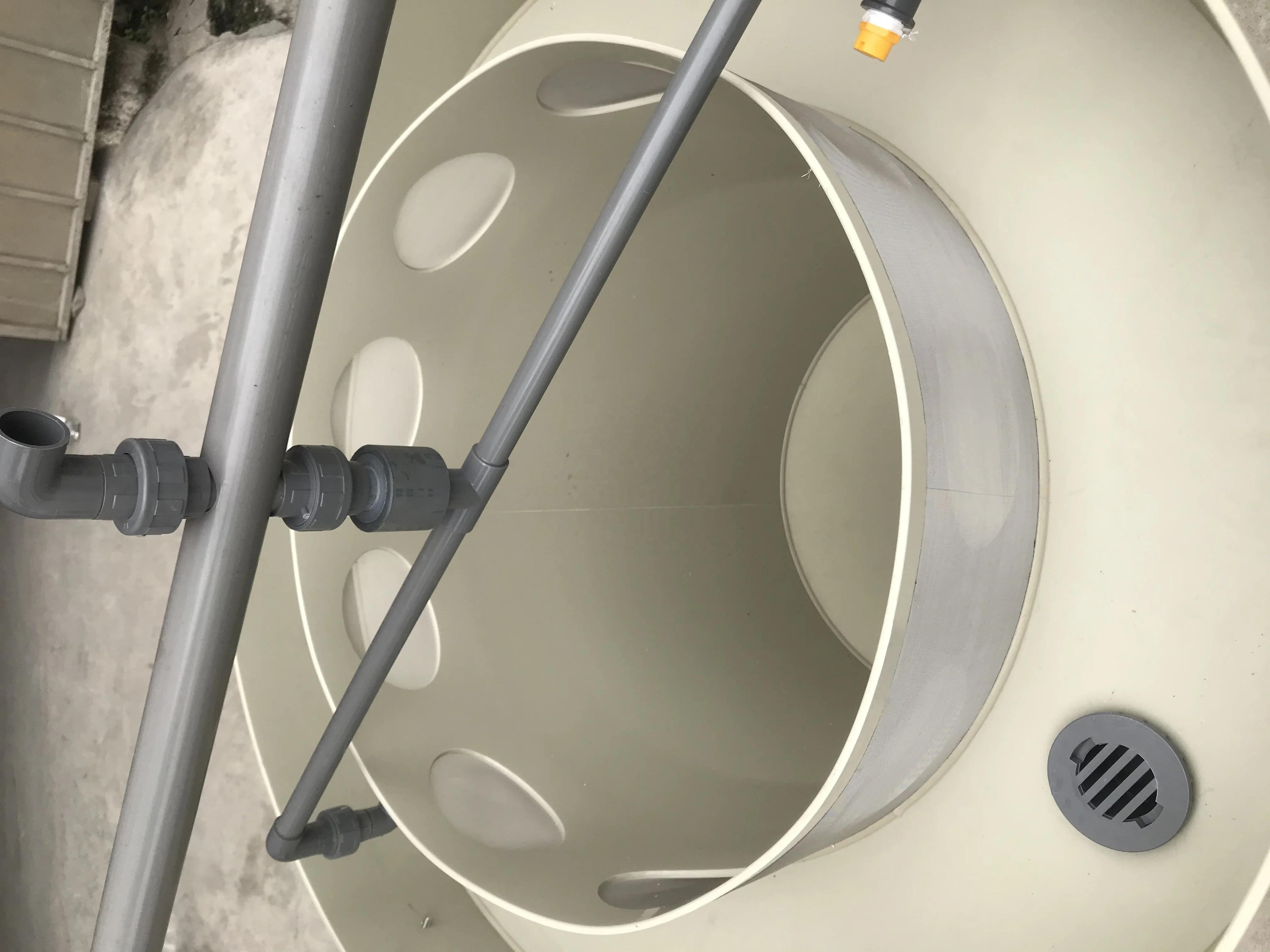 fish egg incubation tank