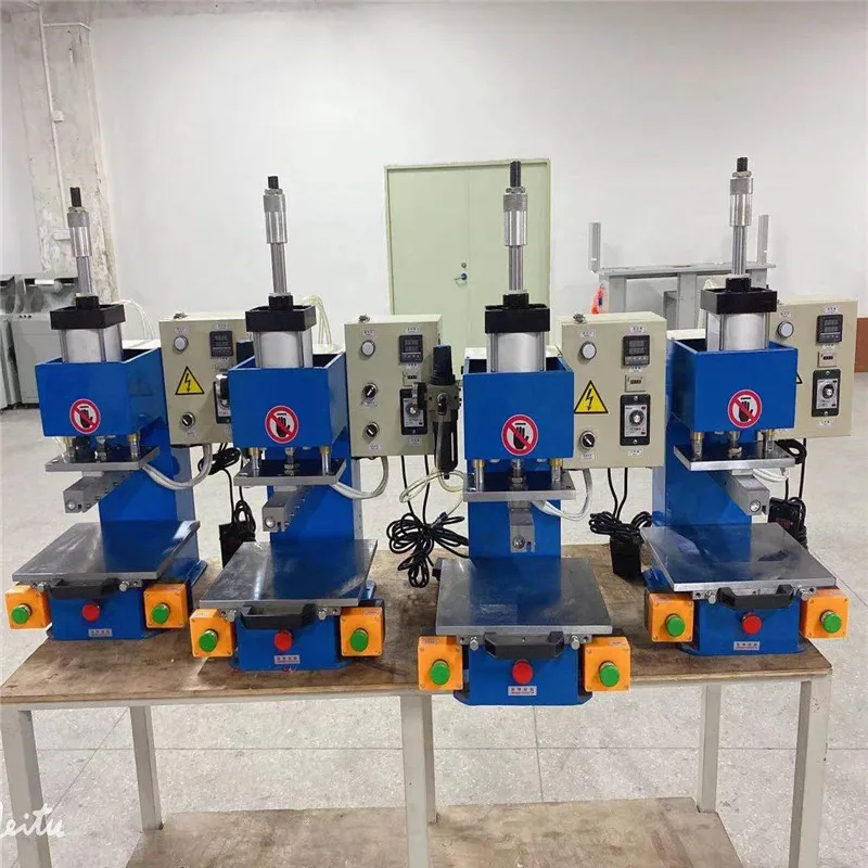 Высококачественная машина для изготовления стеновых панелей из ПВХ и кожи