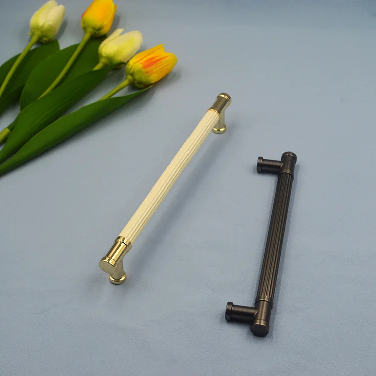 Wholesale Luxury Cabinet Drawer Aluminum Handle Zinc Alloy Door Handles Black Wardrobe European Handle Gold