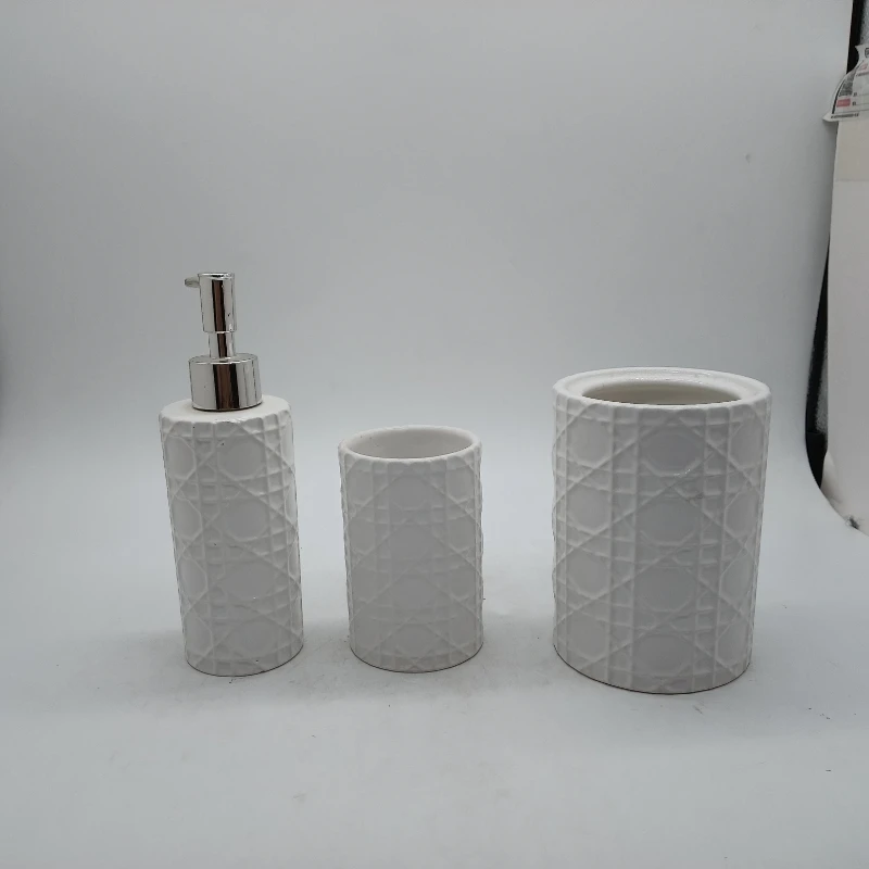 New designer Porcelain bathroom accessories set 5 piece bath decor ensemble marble ceramic bathroom set wholesale