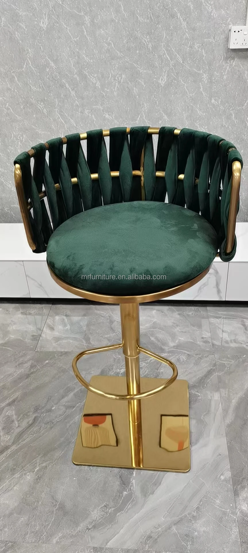 Modern Luxury Bar Furniture Backrest Lift and Rotate Bar Chair Stainless Steel Bar Stool for Coffee Shop Bistro Restaurant