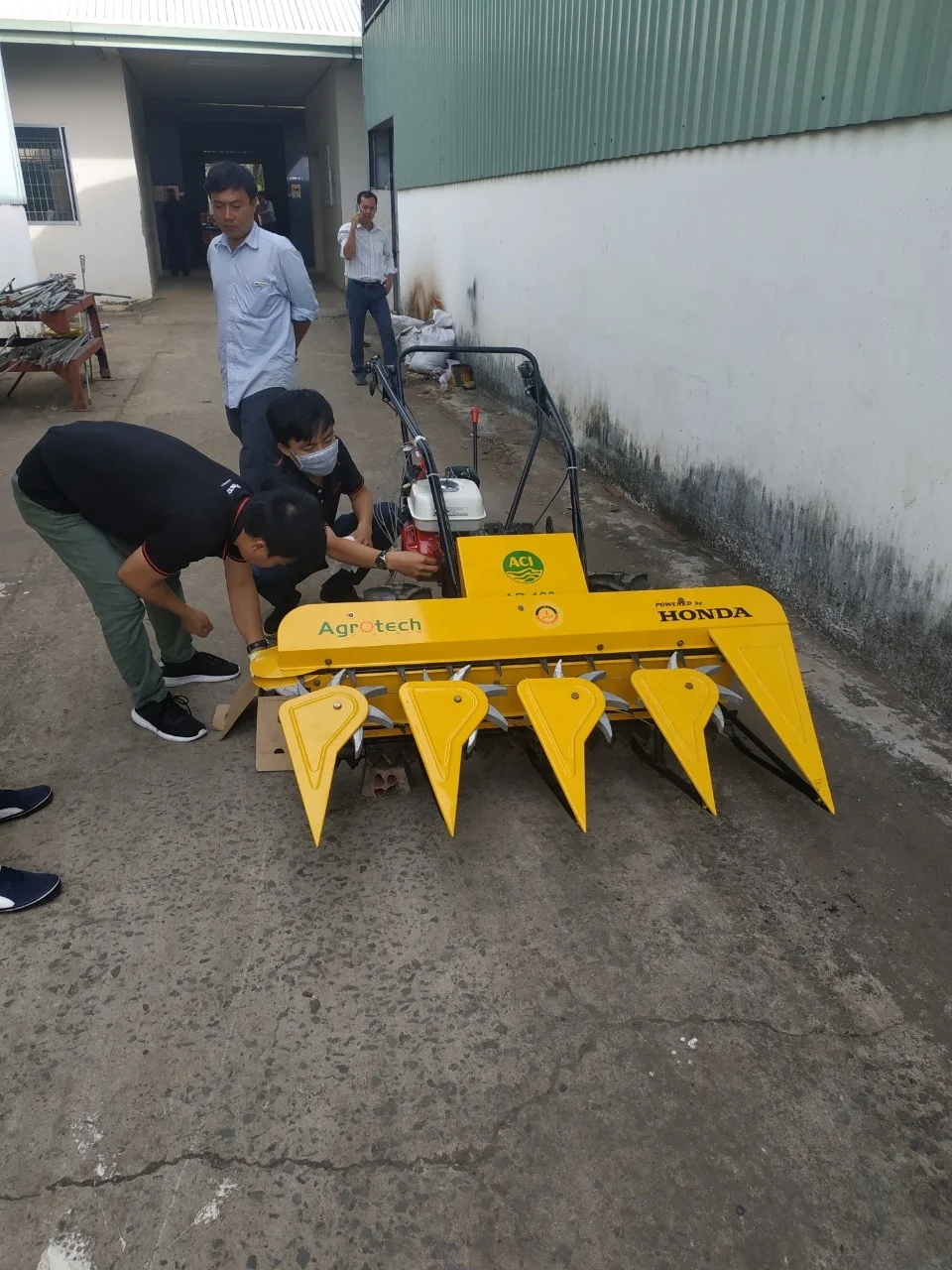 RICE REAPER MACHINE PRICE RICE REAPER MACHINE HARVESTER