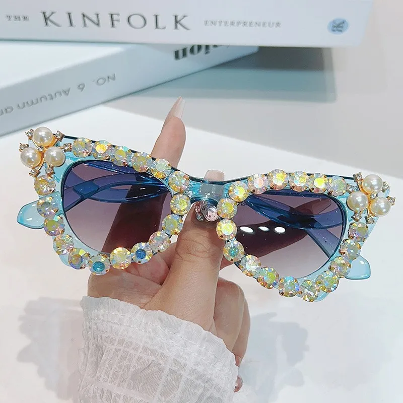 Luxury design pearl diamond trendy ladies sunglasses hip hop eyewear 2023