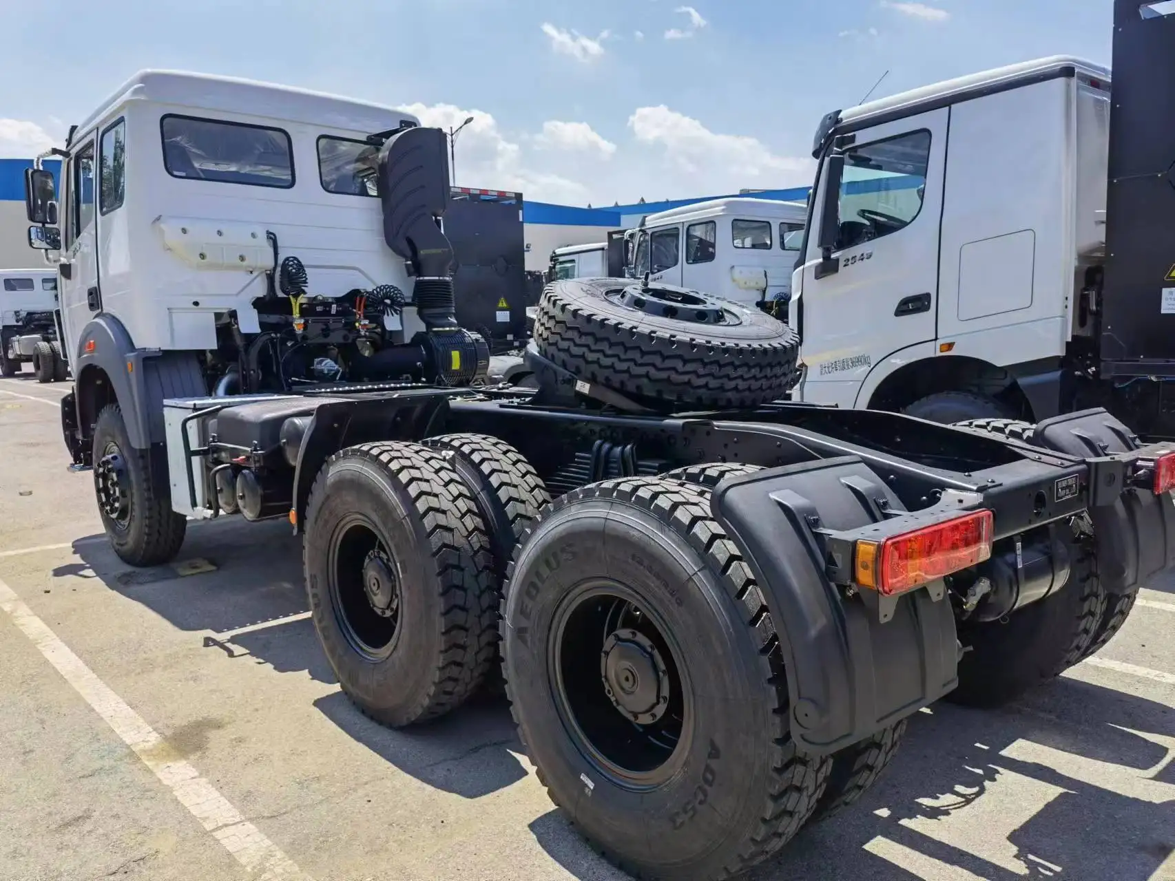 Brand New Beiben 6x4 380hp Tractor Head Truck With High Quality