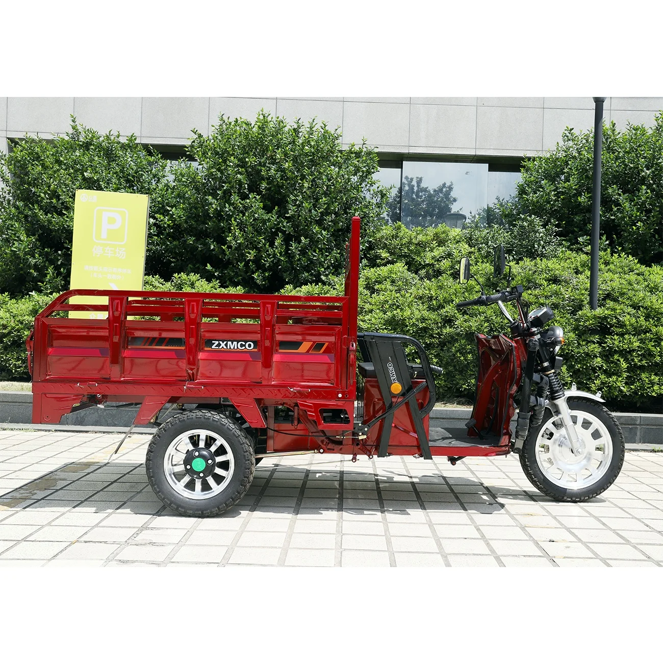 Wholesale electric tricycle made in China, high-quality and cheap cargo electric tricycle sliding sales