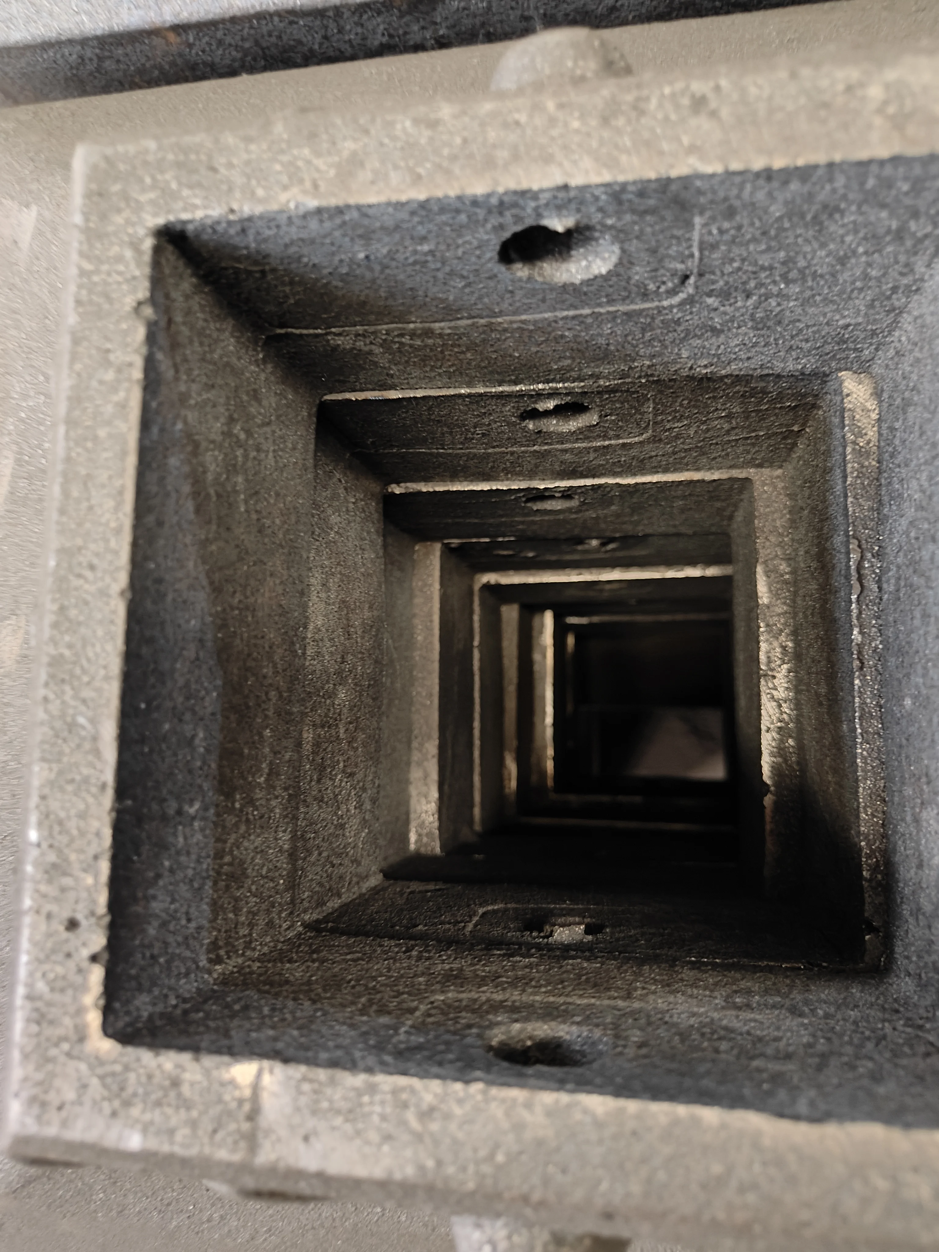 High Quality  Cast Iron Base For Parking Garage Guard Rails