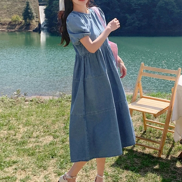 Wholesale Korean Chic Retro Style Summer Casual Dress Washed Blue Denim with round Neck High Waist and Short Sleeves