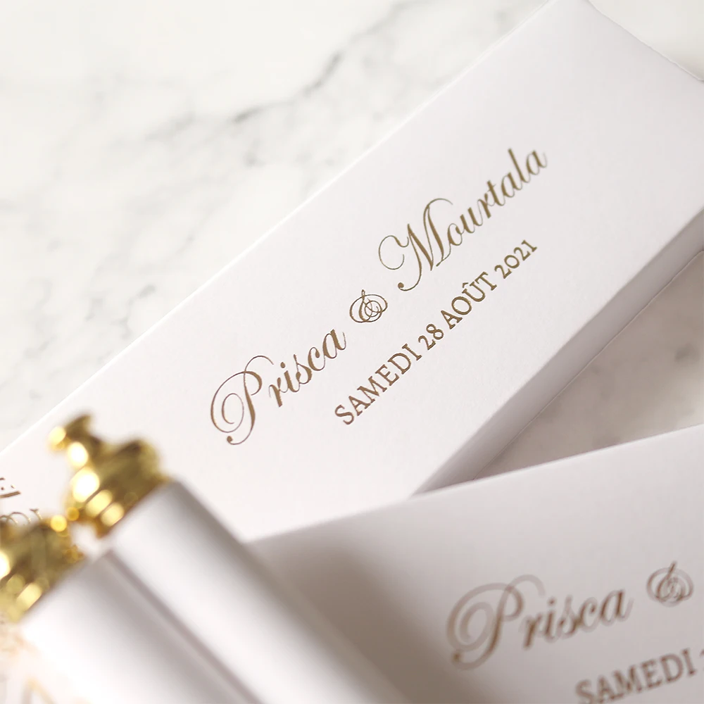Hot Selling Royal Scroll Menu Card With Hot Stamping Foil Tassel Luxury DIY Wedding Scroll Invitations