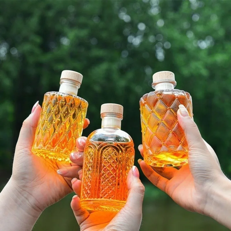 Mini Empty Antique 50ml Decanter Vodka Glass Liquor Wine Spirit Bottle with Lid for Brandy Whisky