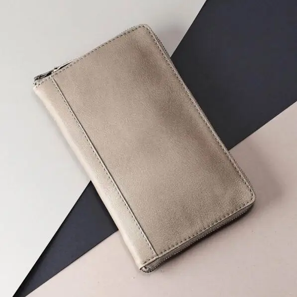 Индивидуальная Обложка для паспорта из натуральной кожи